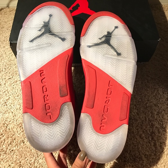 💯Jordan 5 red suede - Picture 5 of 8